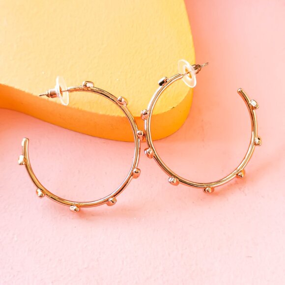 Kendra Scott Gold Hoop Earrings - Picture 2 of 3